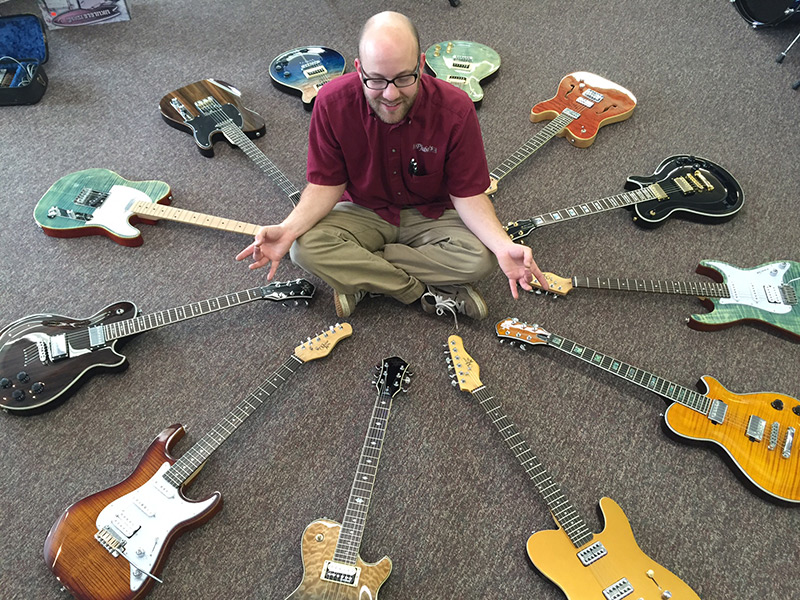 Michael Kelly guitar circle at Pfabe's Michael Kelly guitar circle at Pfabe's