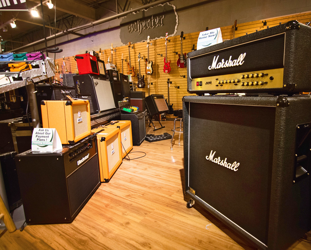 Amps and guitars at Unga Bunga